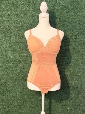 Windsor Peach Lace Shaping Bodysuit